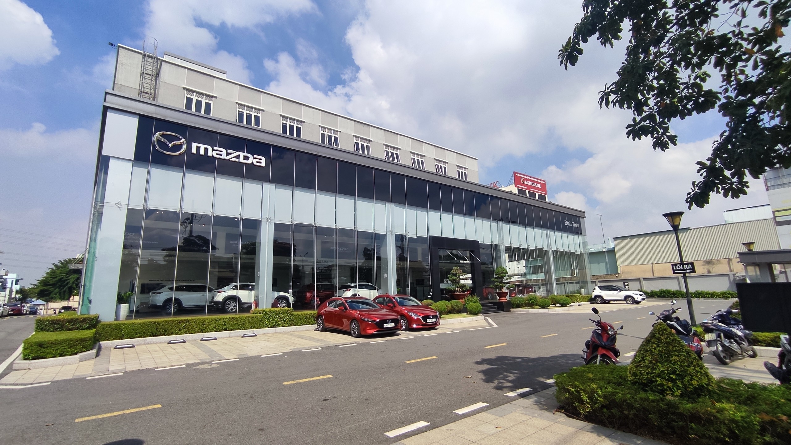 Mazda Bình Triệu